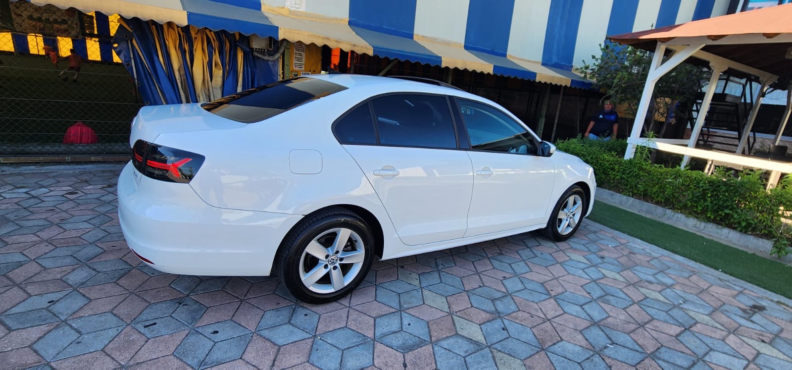 Volkswagen Jeeta 3
