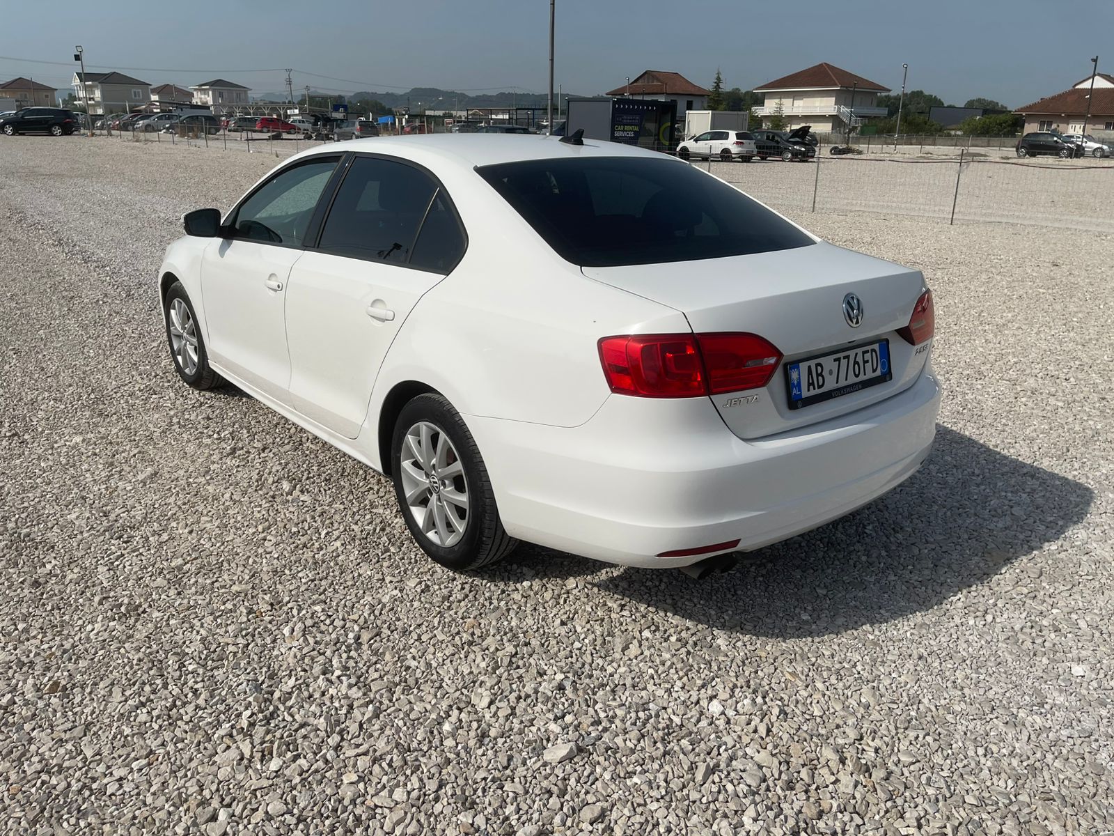 Volkswagen JETTA 2