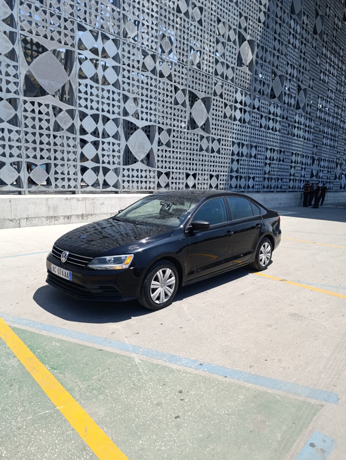 Volkswagen JETTA 1