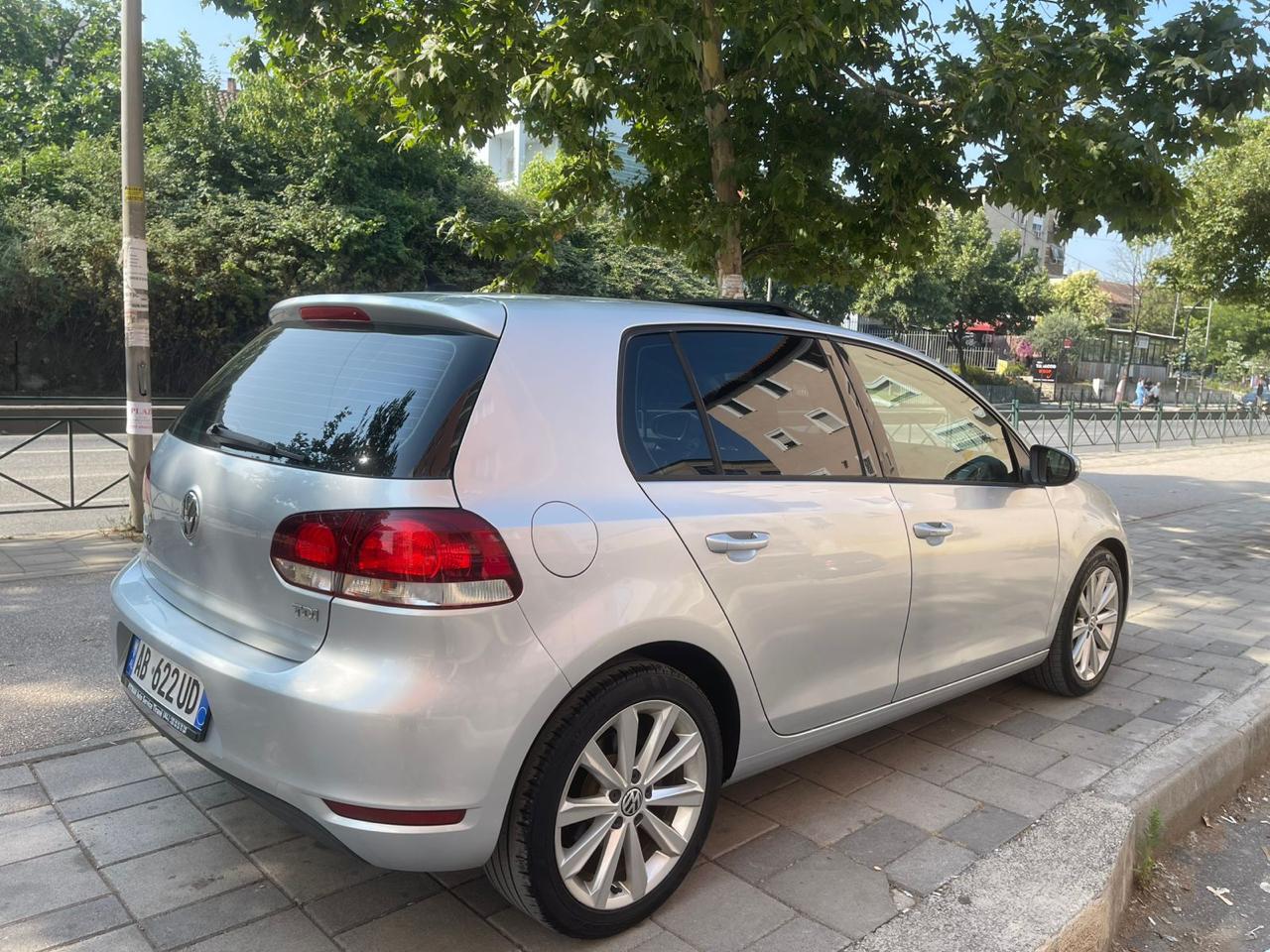 Volkswagen Golf 2