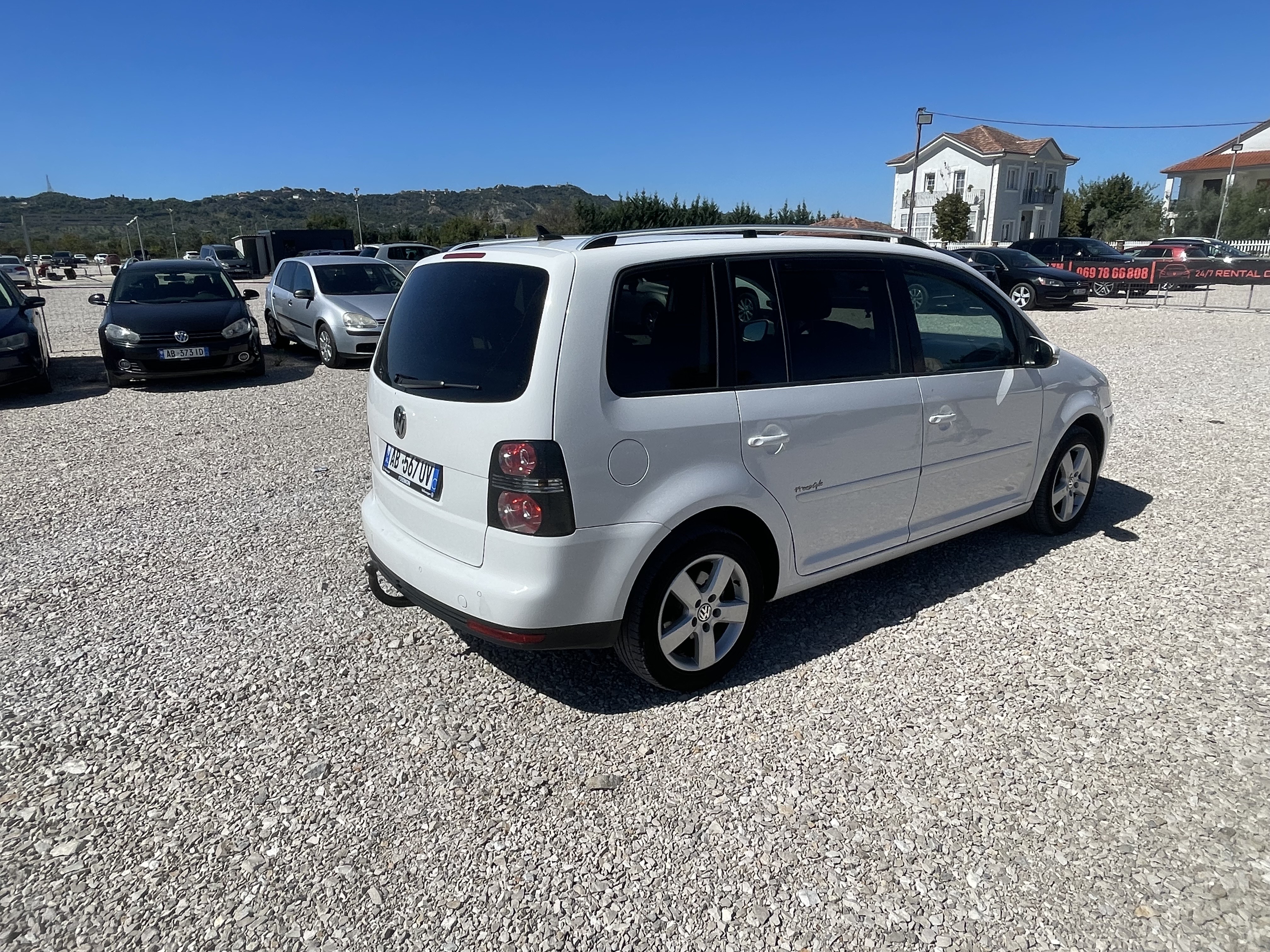 Volkswagen Touran 2