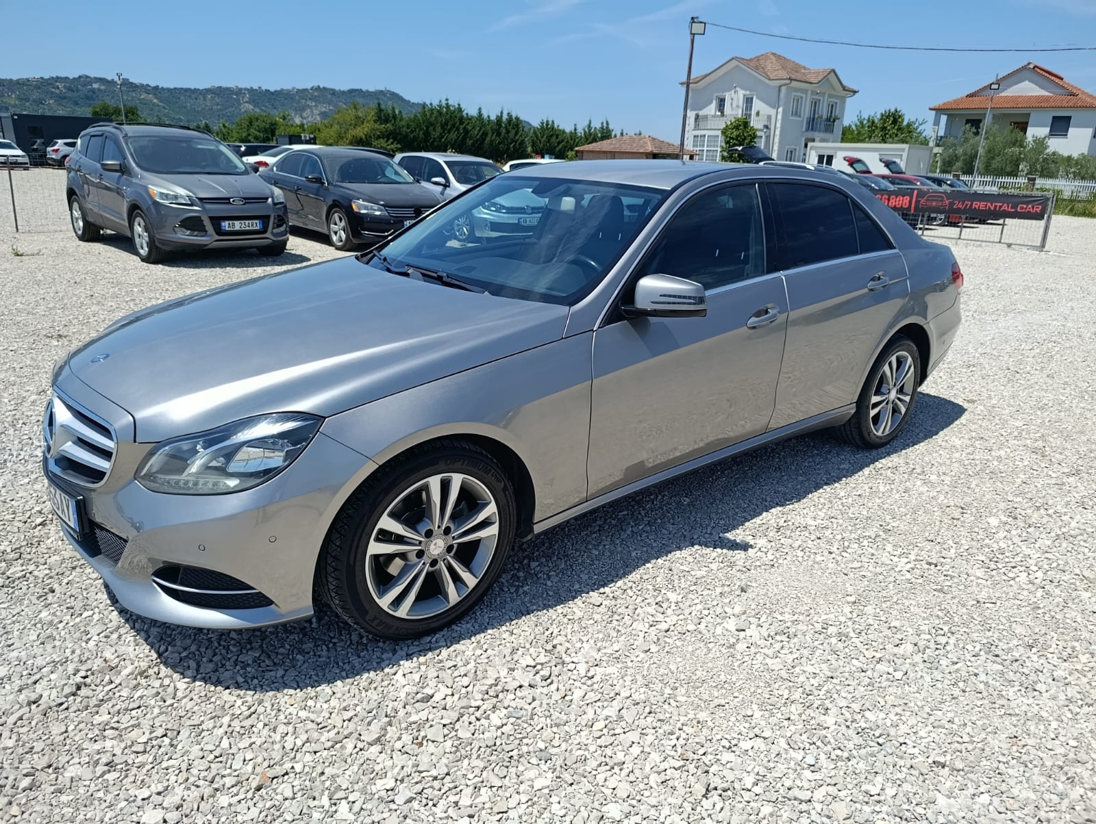 Mercedes-Benz E-Class 1