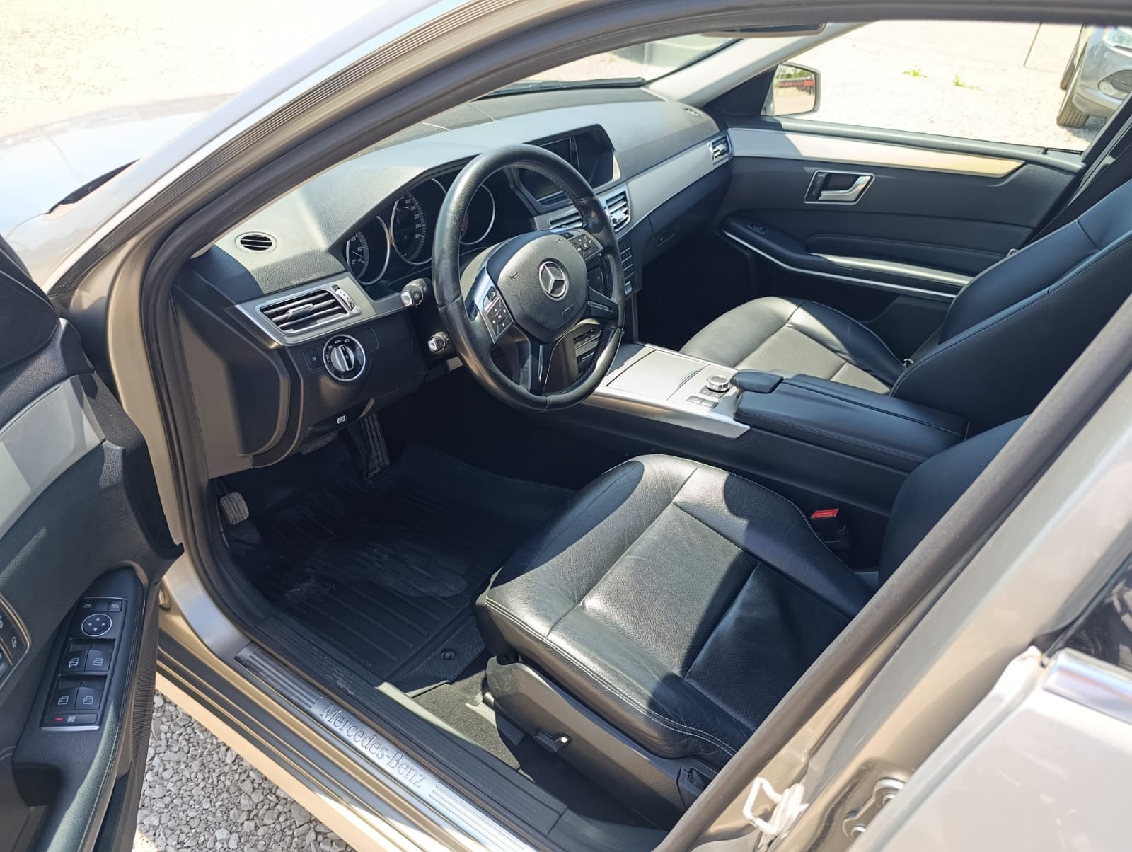 Mercedes-Benz E-Class 3