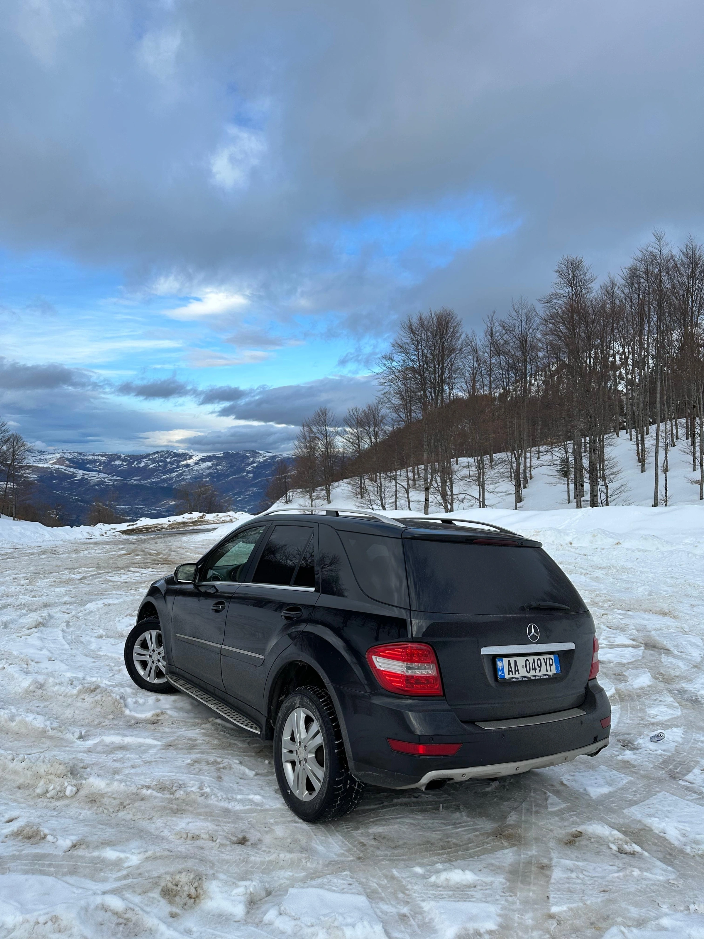 Mercedes-Benz ML320 3