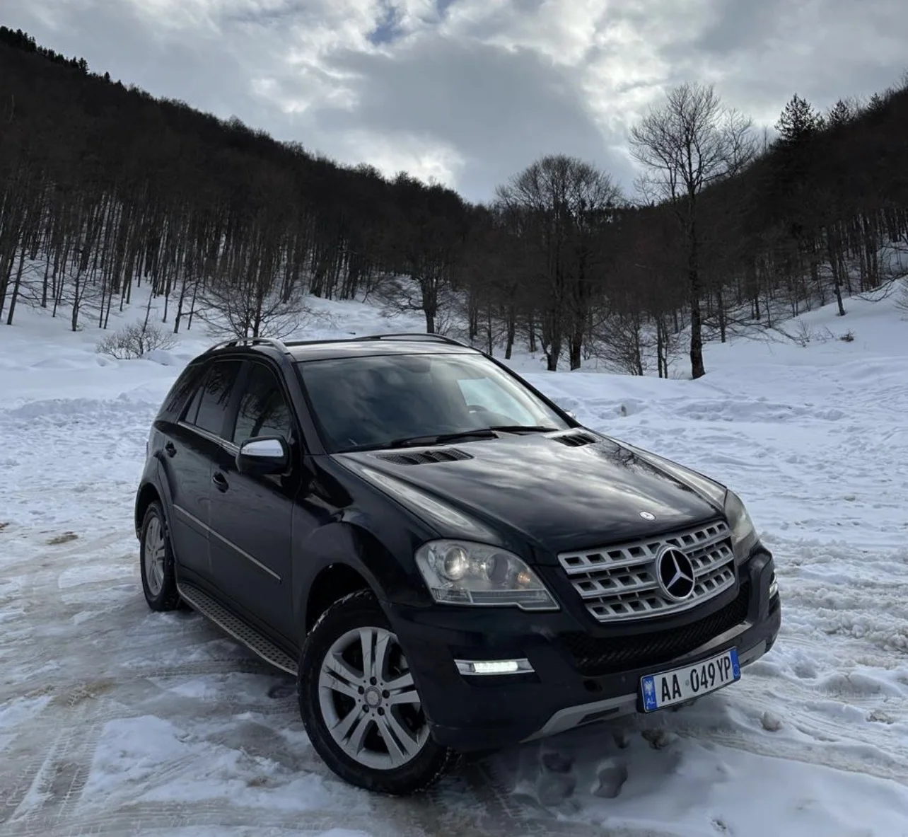 Mercedes-Benz ML320 1