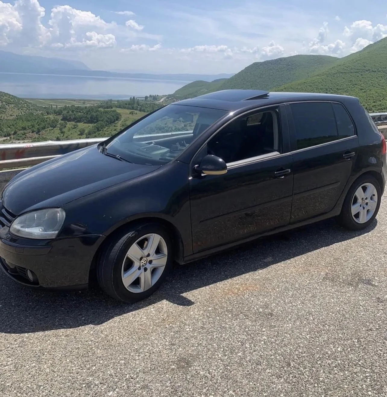Volkswagen Golf 5 1